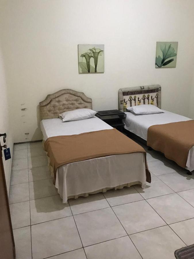 Villa & Guest House Batu Indah Luaran gambar